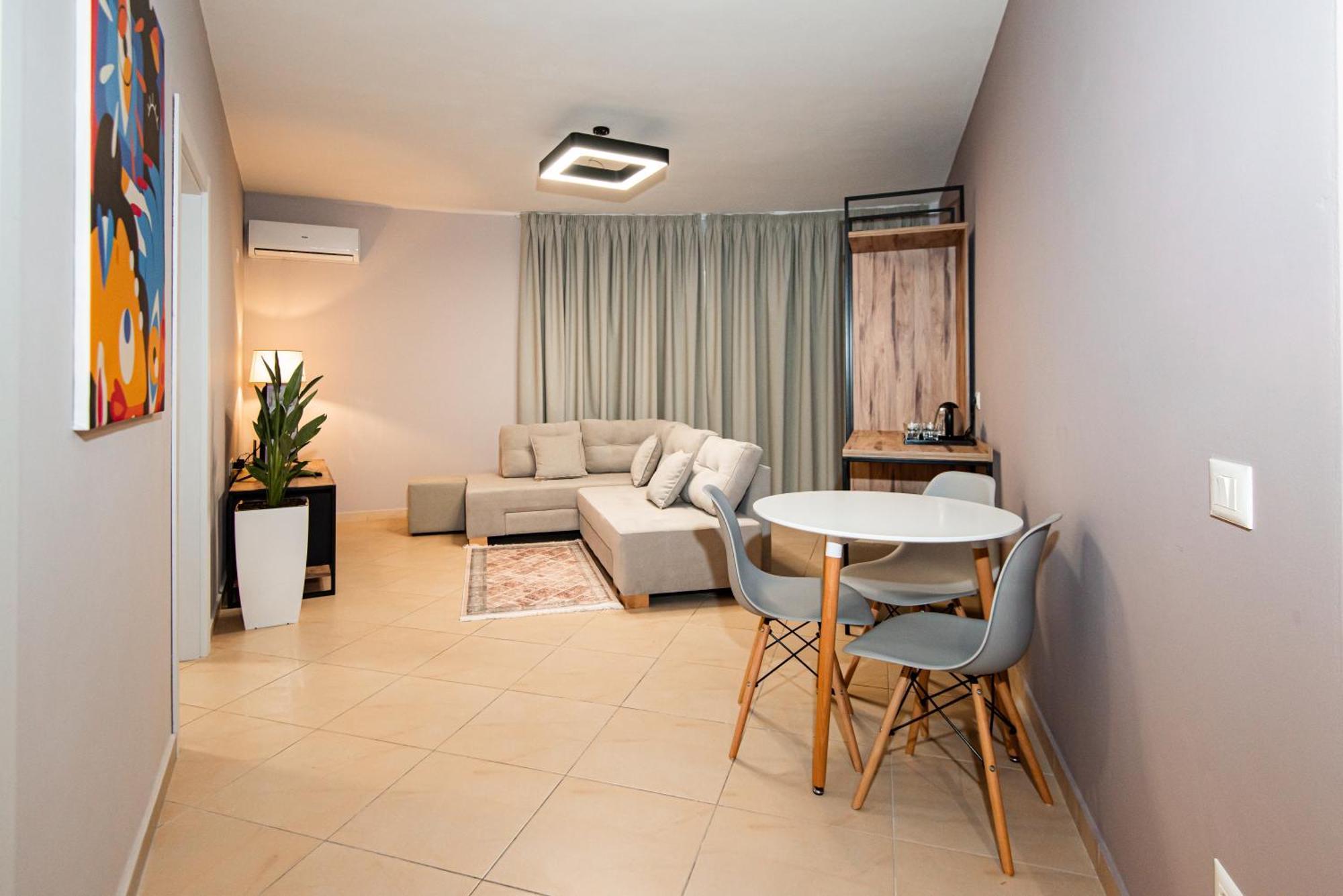 Aparthotel Eda Durrës Extérieur photo